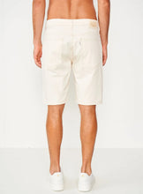 Carregar imagem no visualizador da galeria, Bermuda Sarja Off White Estonada Davi COLCCI