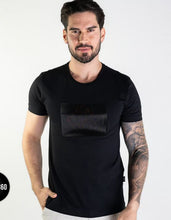 Carregar imagem no visualizador da galeria, Camiseta Forum Perspective Preta
